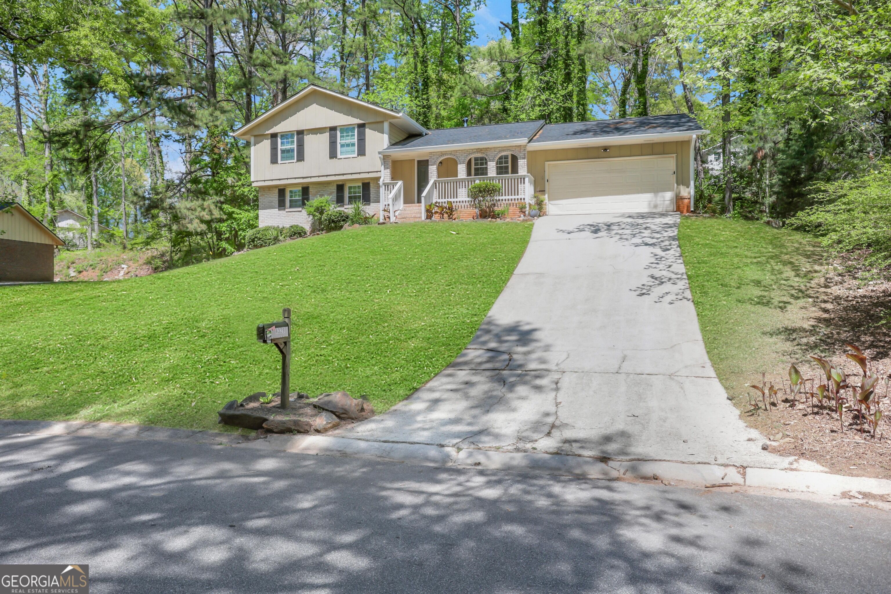4329 Cedar Ridge Trail Property Photo 4