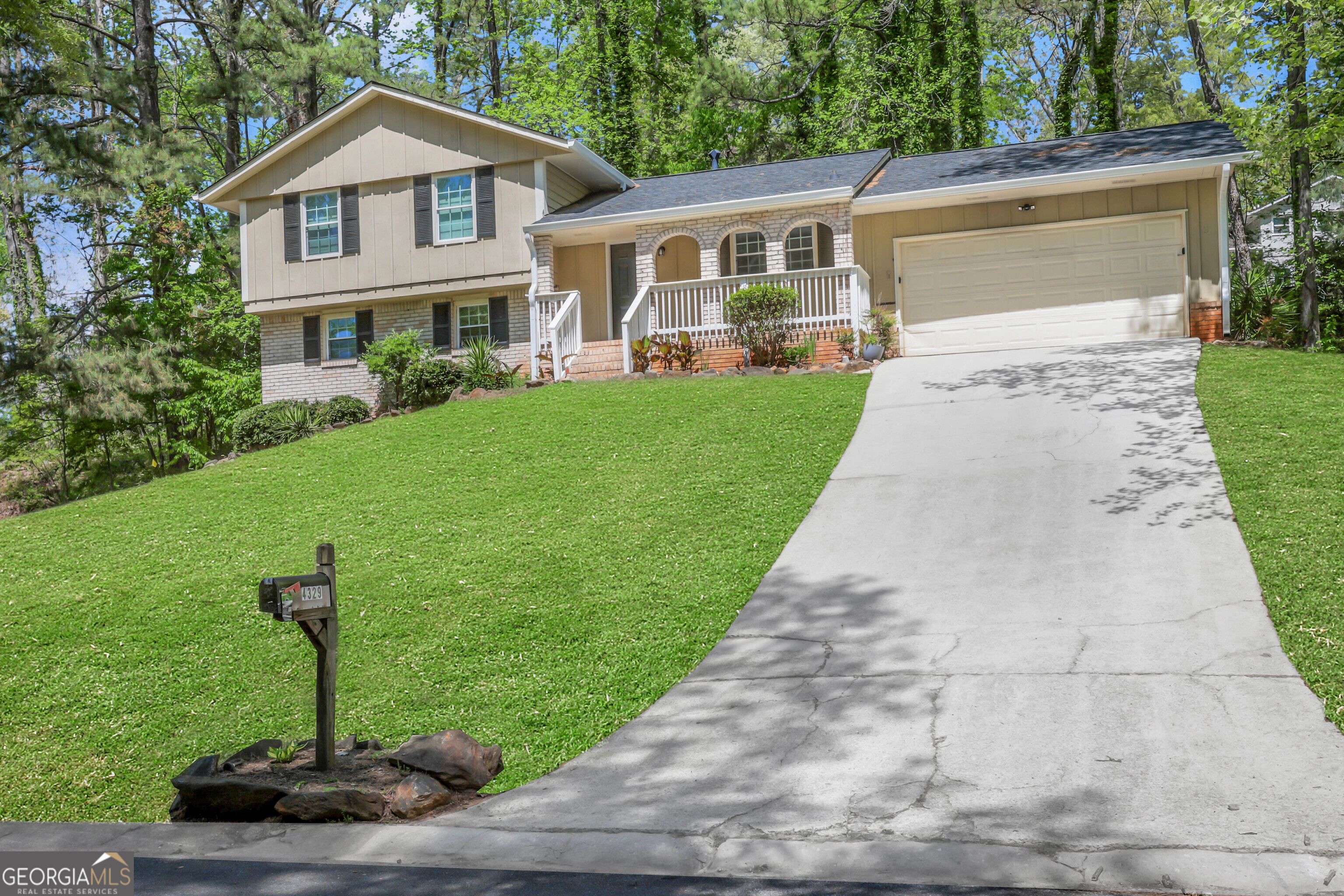 4329 Cedar Ridge Trail Property Photo 5