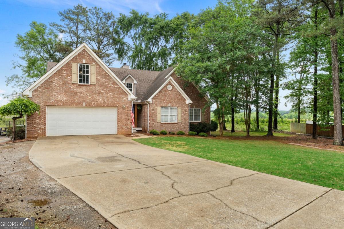 12 Grapevine Way Ne Property Photo 2