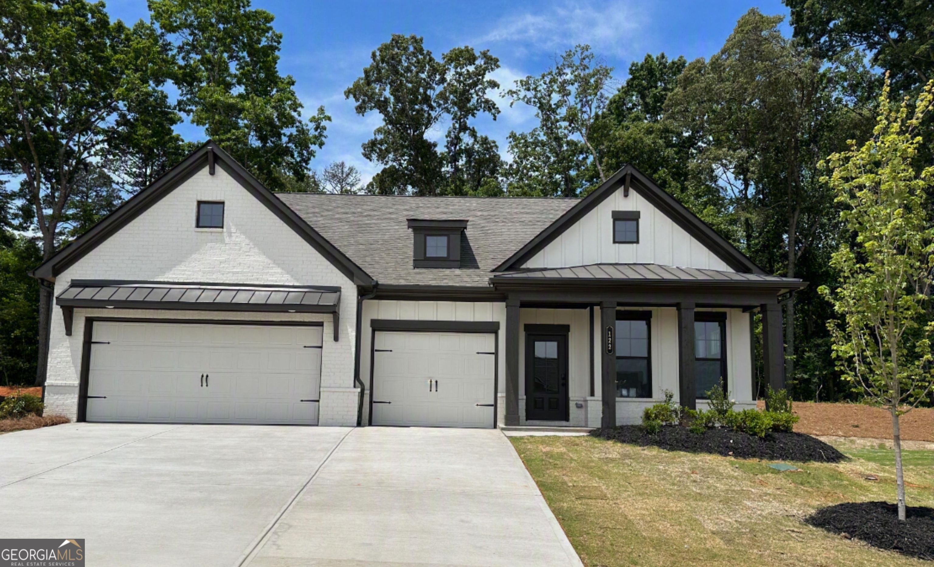 122 Rose Lake Court Property Photo 1