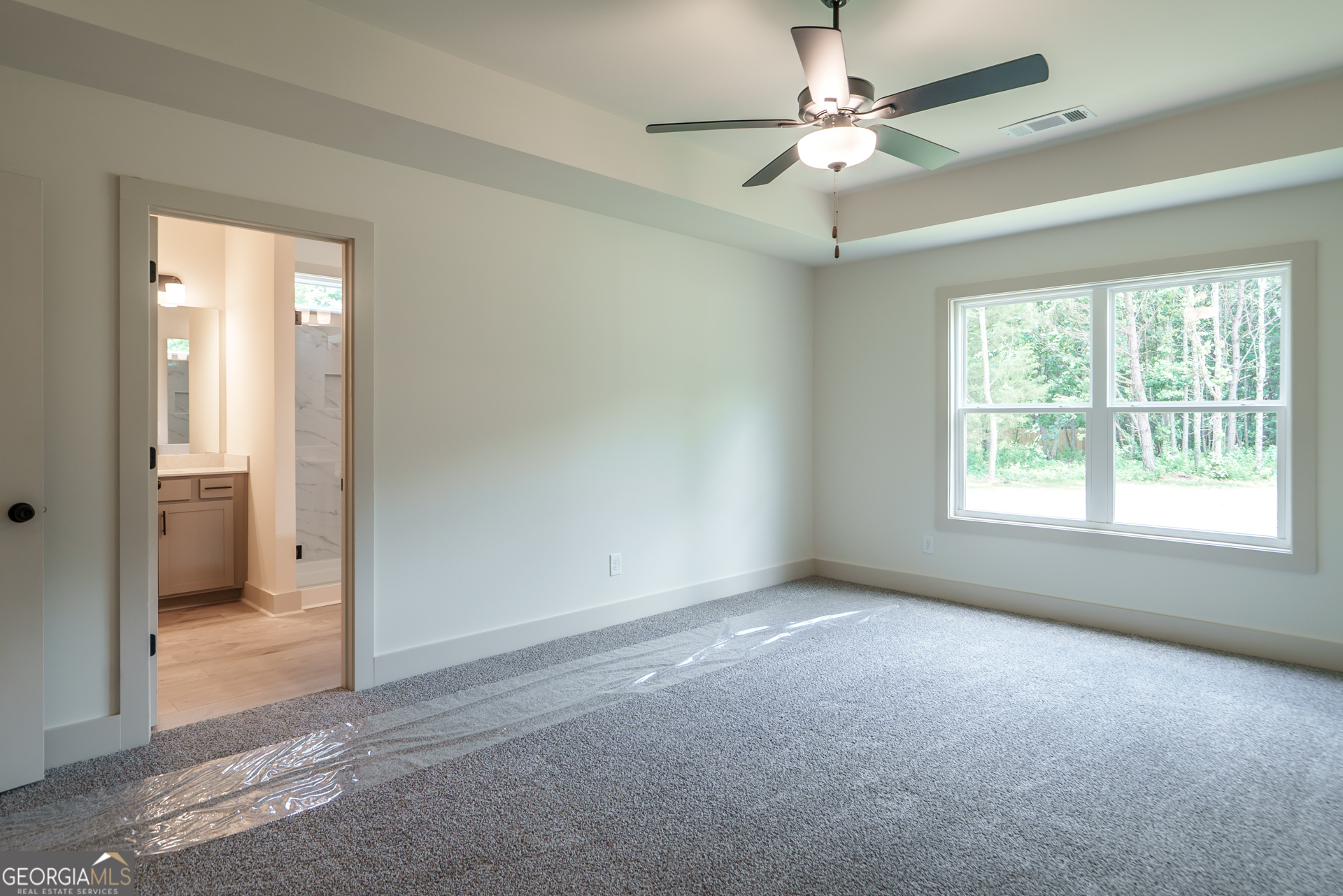 208 Squirrel Run Property Photo 14