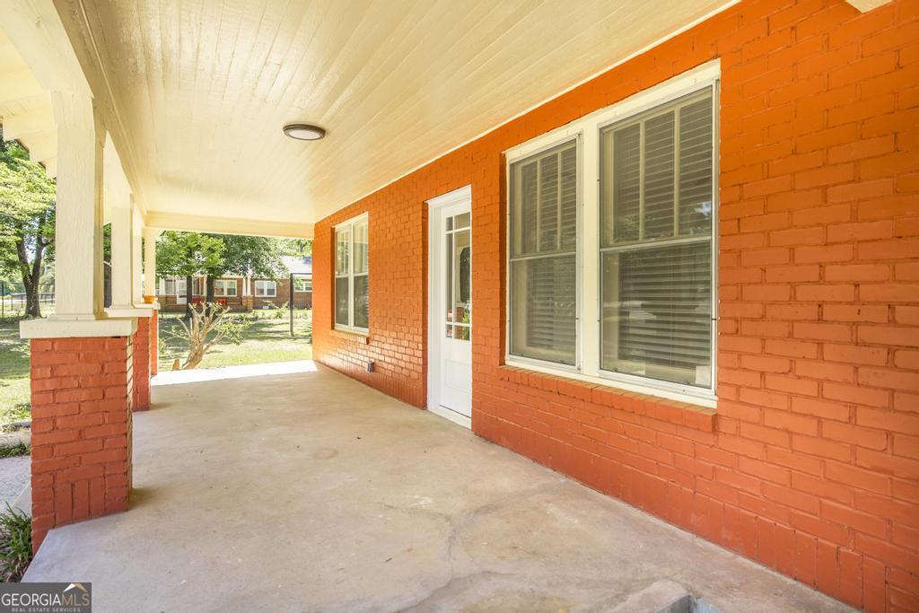 197 Commerce Street Property Photo 8