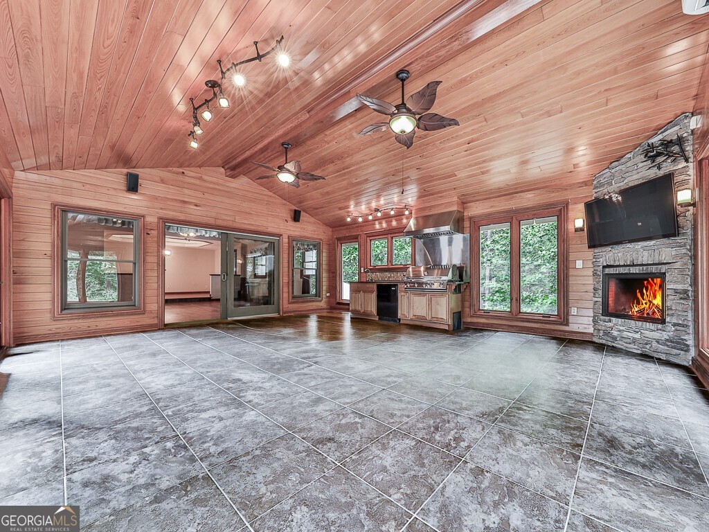23 Blue Heron Point Property Photo 12