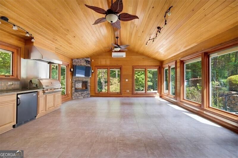 23 Blue Heron Point Property Photo 15
