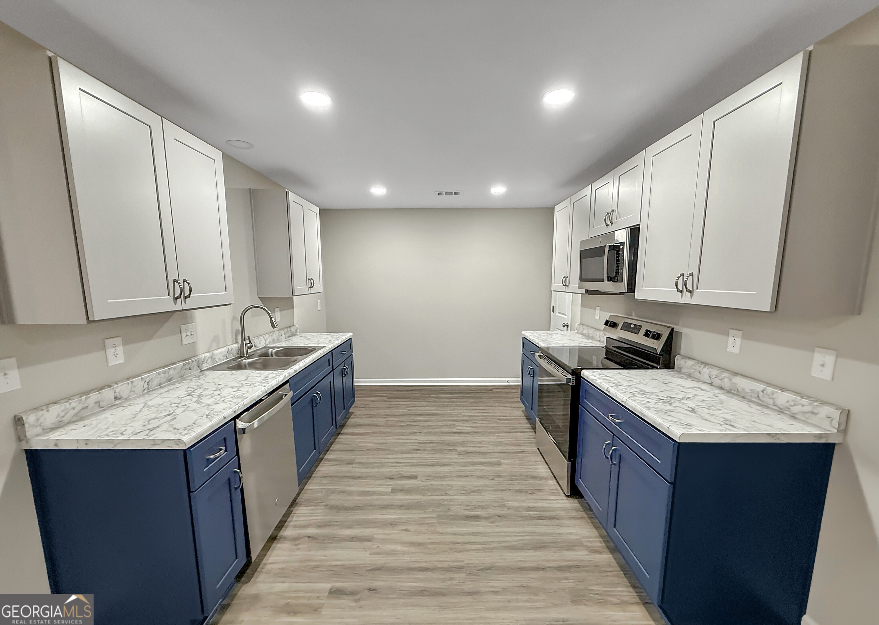315 Airman Boulevard Property Photo 12