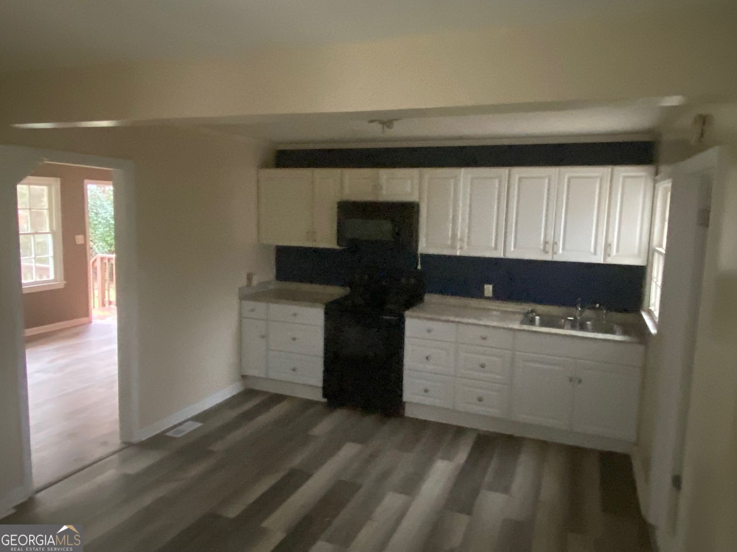 1765 Elaine Drive Property Photo 3