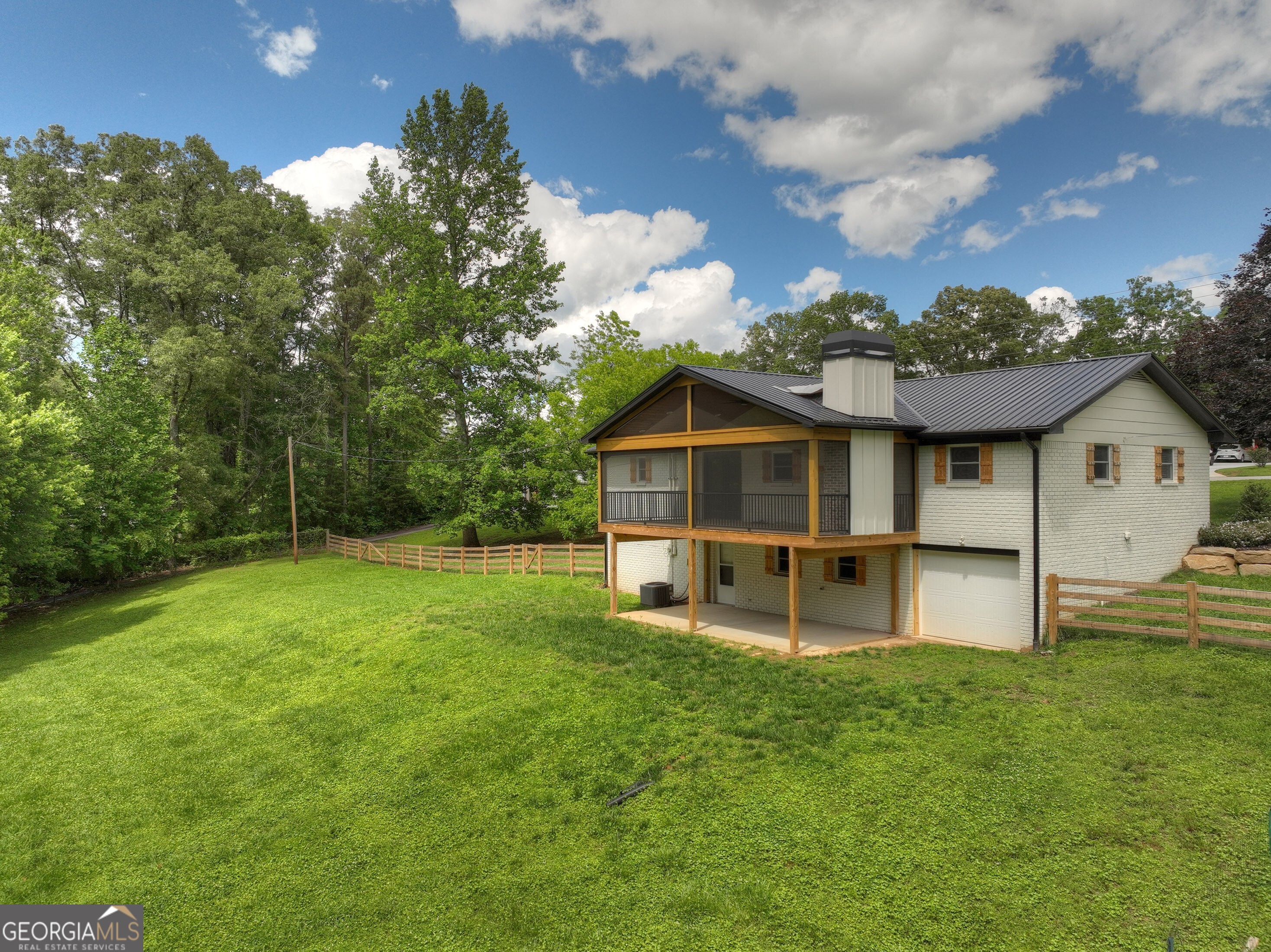 975 Goss Road Property Photo 26