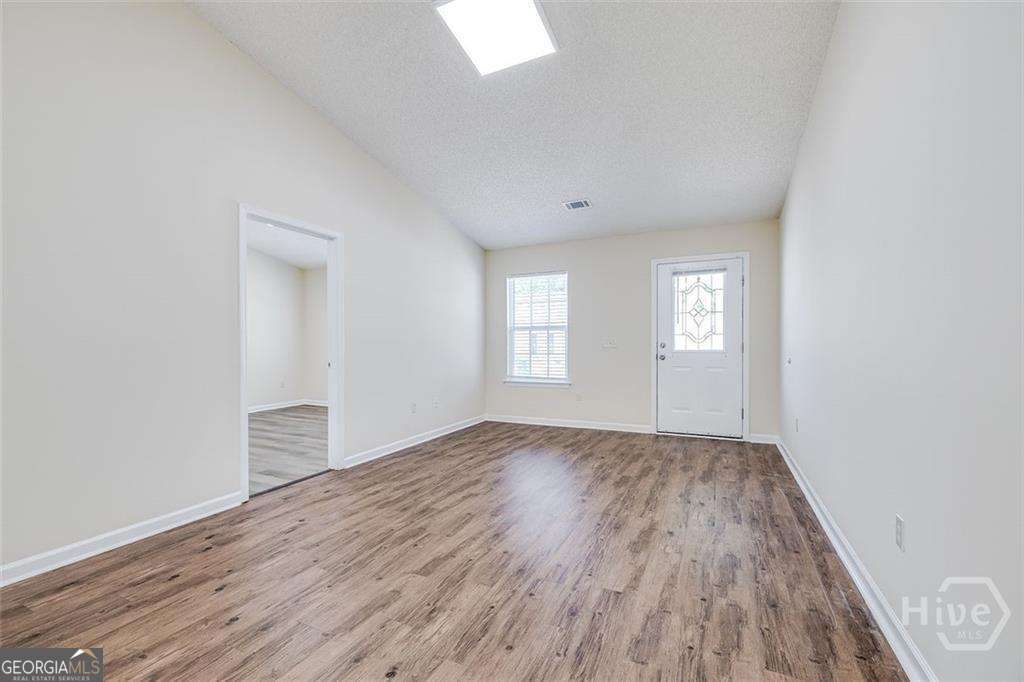 1027 Wadley Circle Property Photo 7