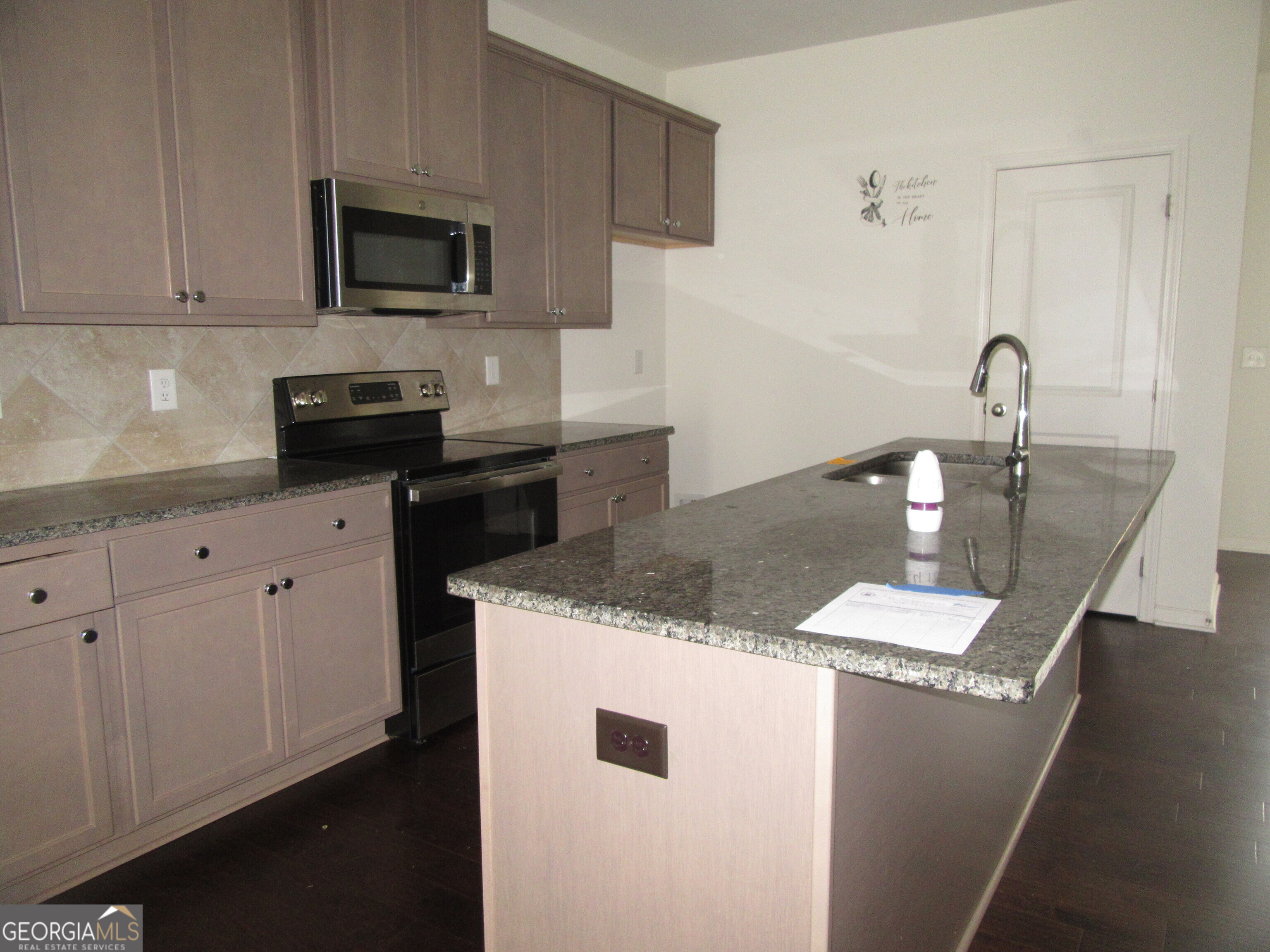 866 Ambient Way Sw Property Photo 4