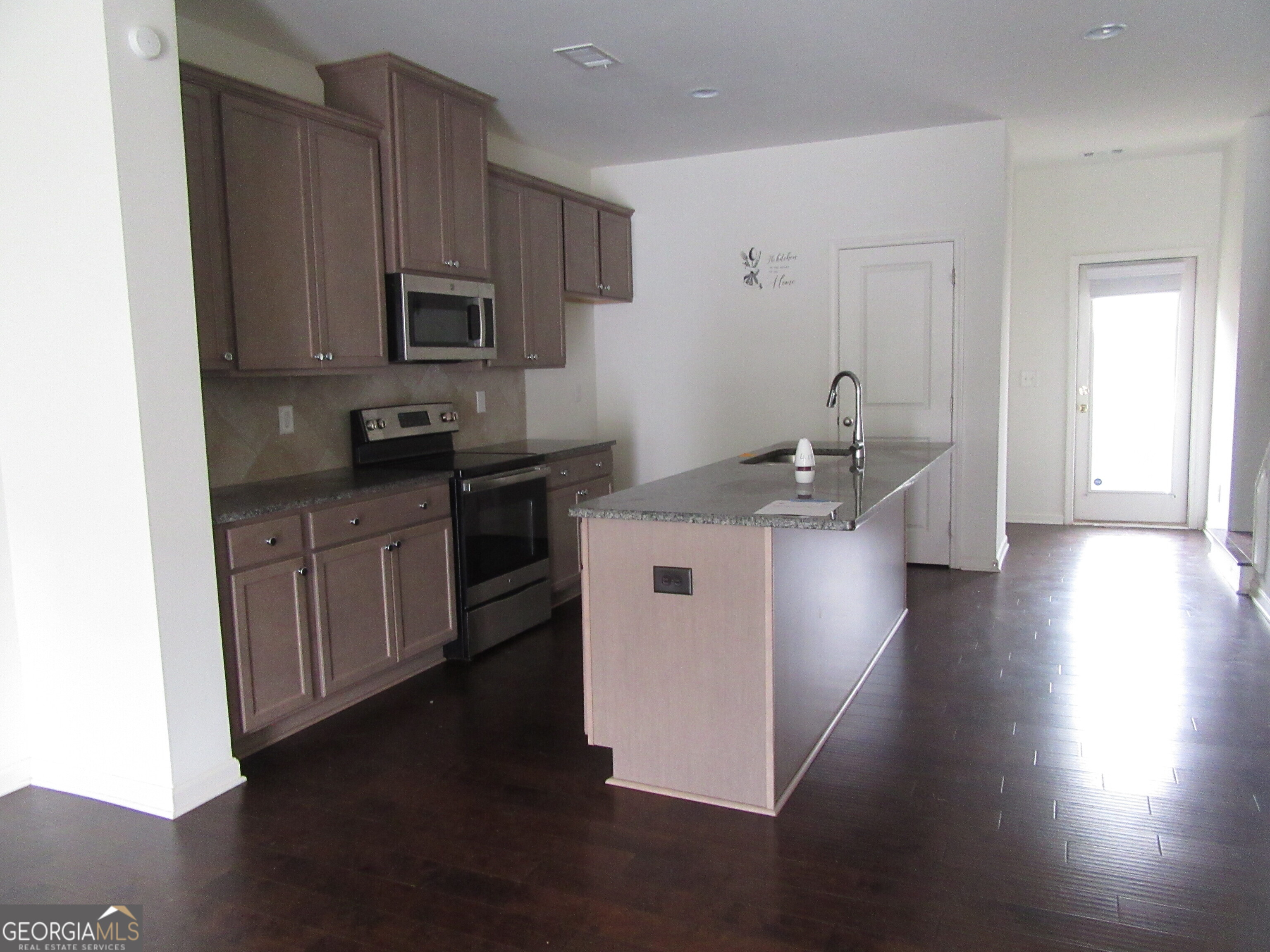 866 Ambient Way Sw Property Photo 7