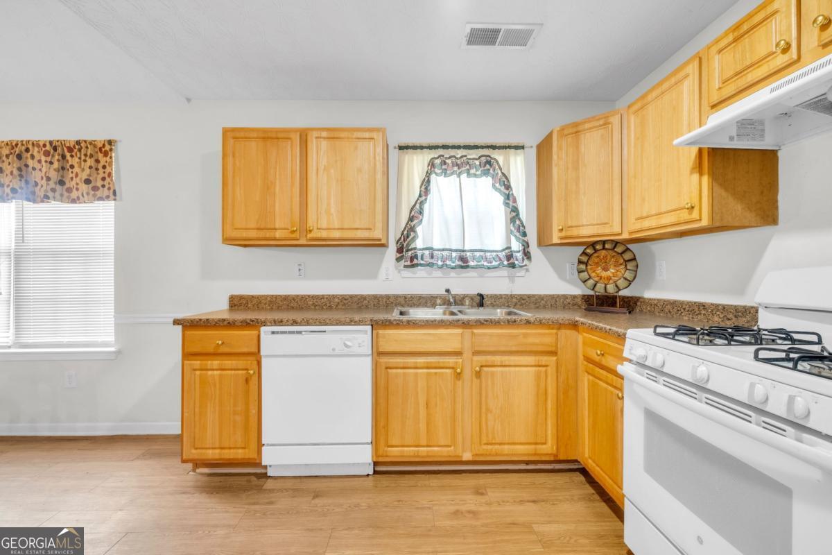 1289 Labrador Lane Property Photo 11