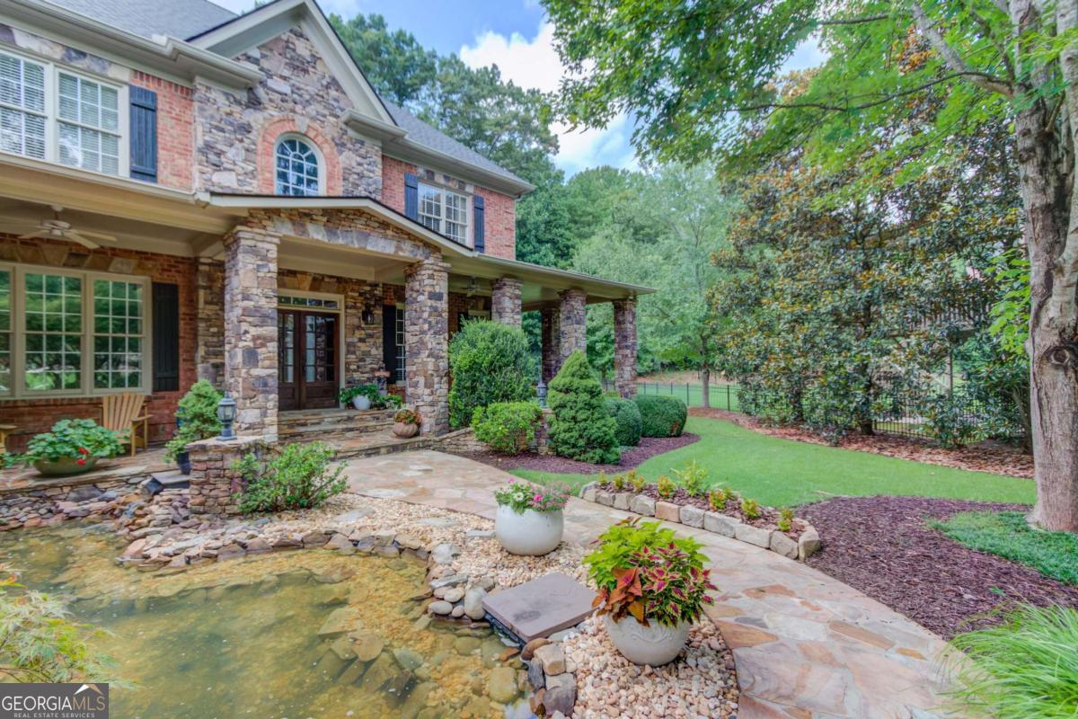 2450 Shumard Oak Drive Property Photo 8