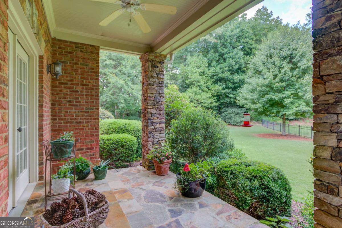 2450 Shumard Oak Drive Property Photo 12