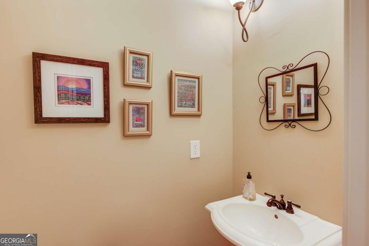 2450 Shumard Oak Drive Property Photo 32