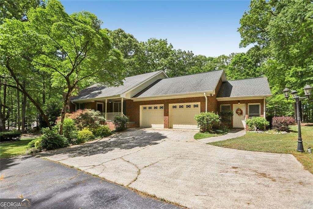 13597 Woolsey Road Property Photo 1