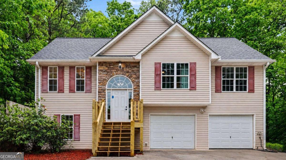 180 Pebblebrook Way Property Photo 1