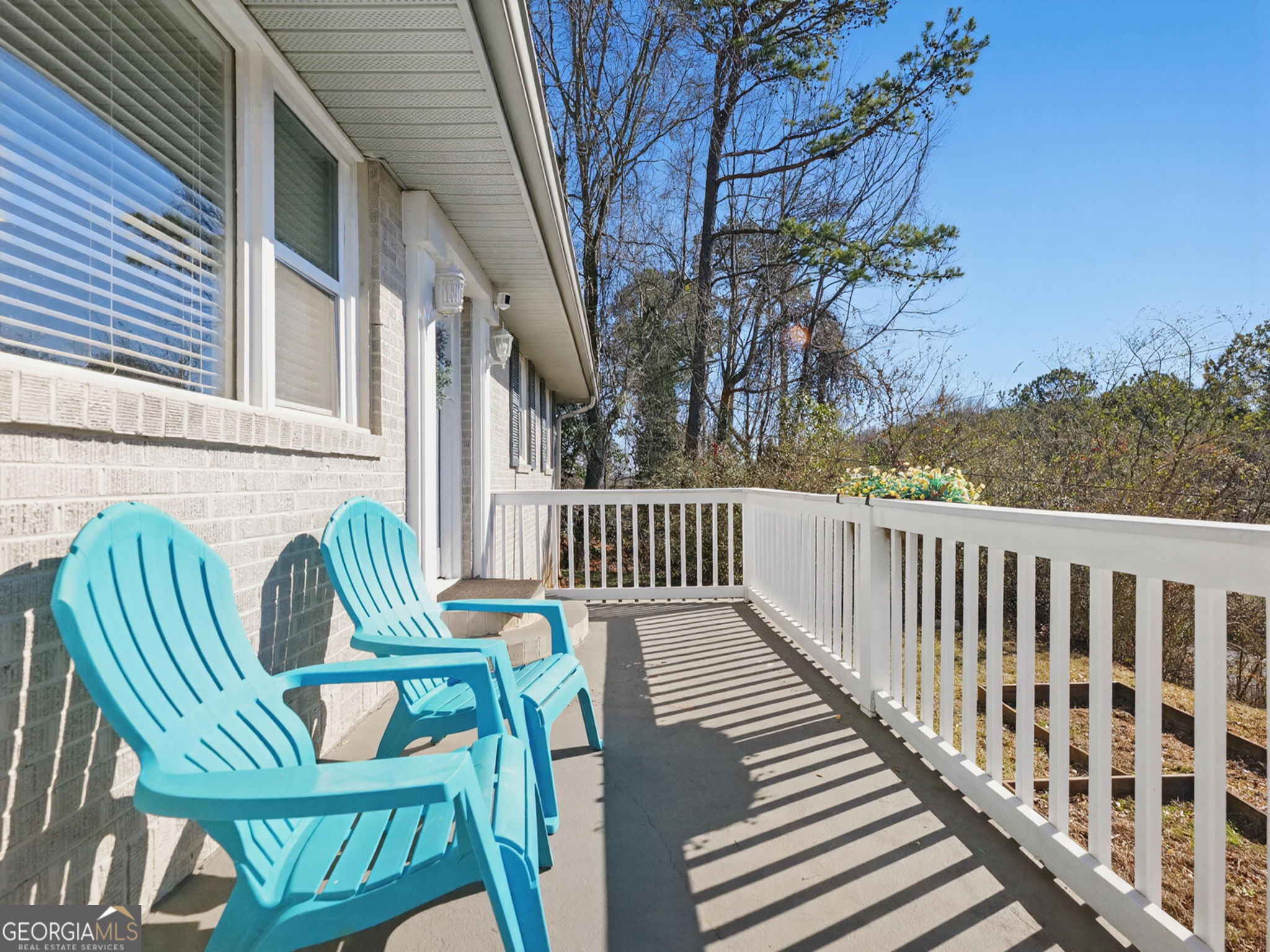 2093 Beverly Road Property Photo 3