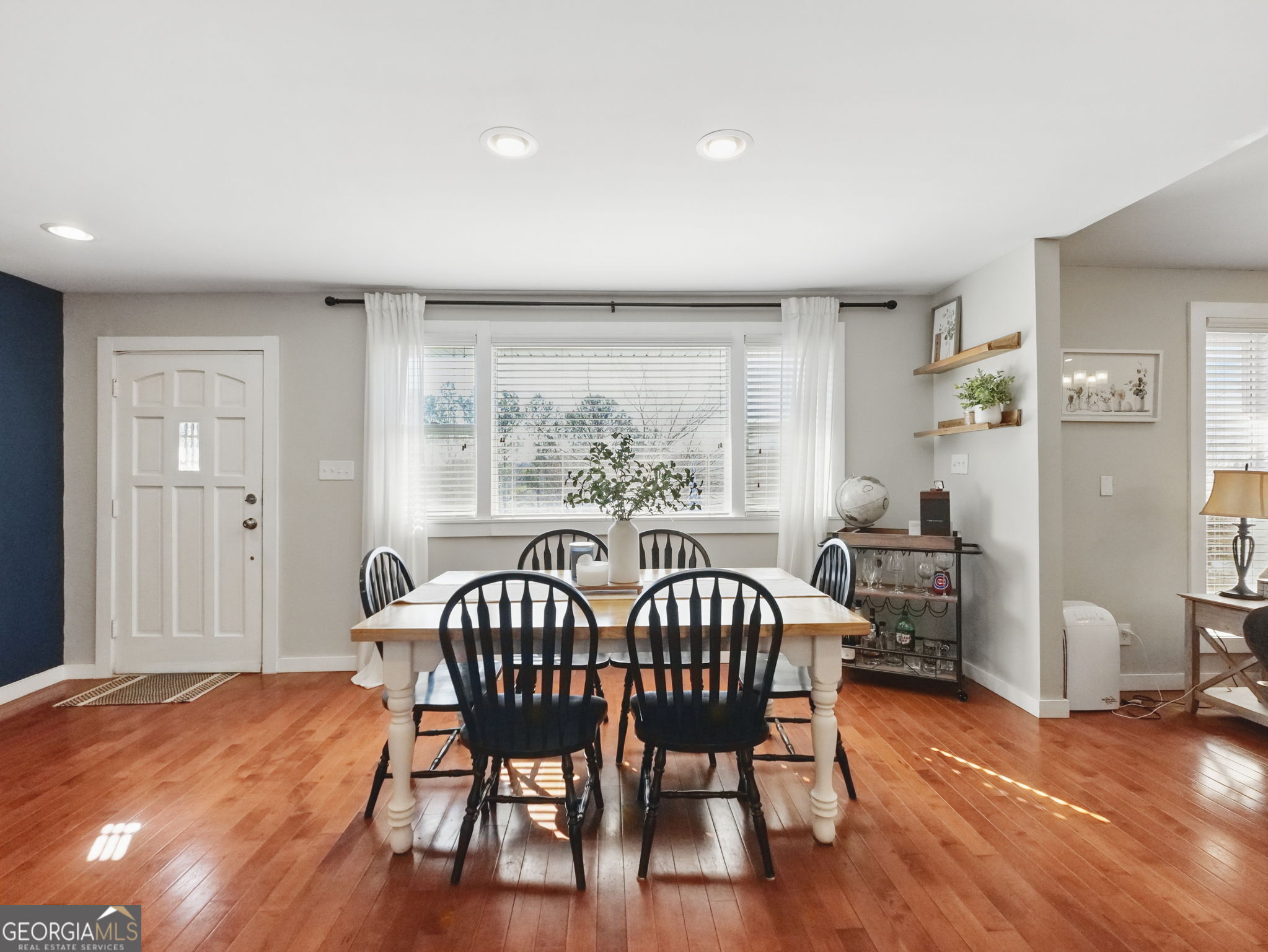 2093 Beverly Road Property Photo 17