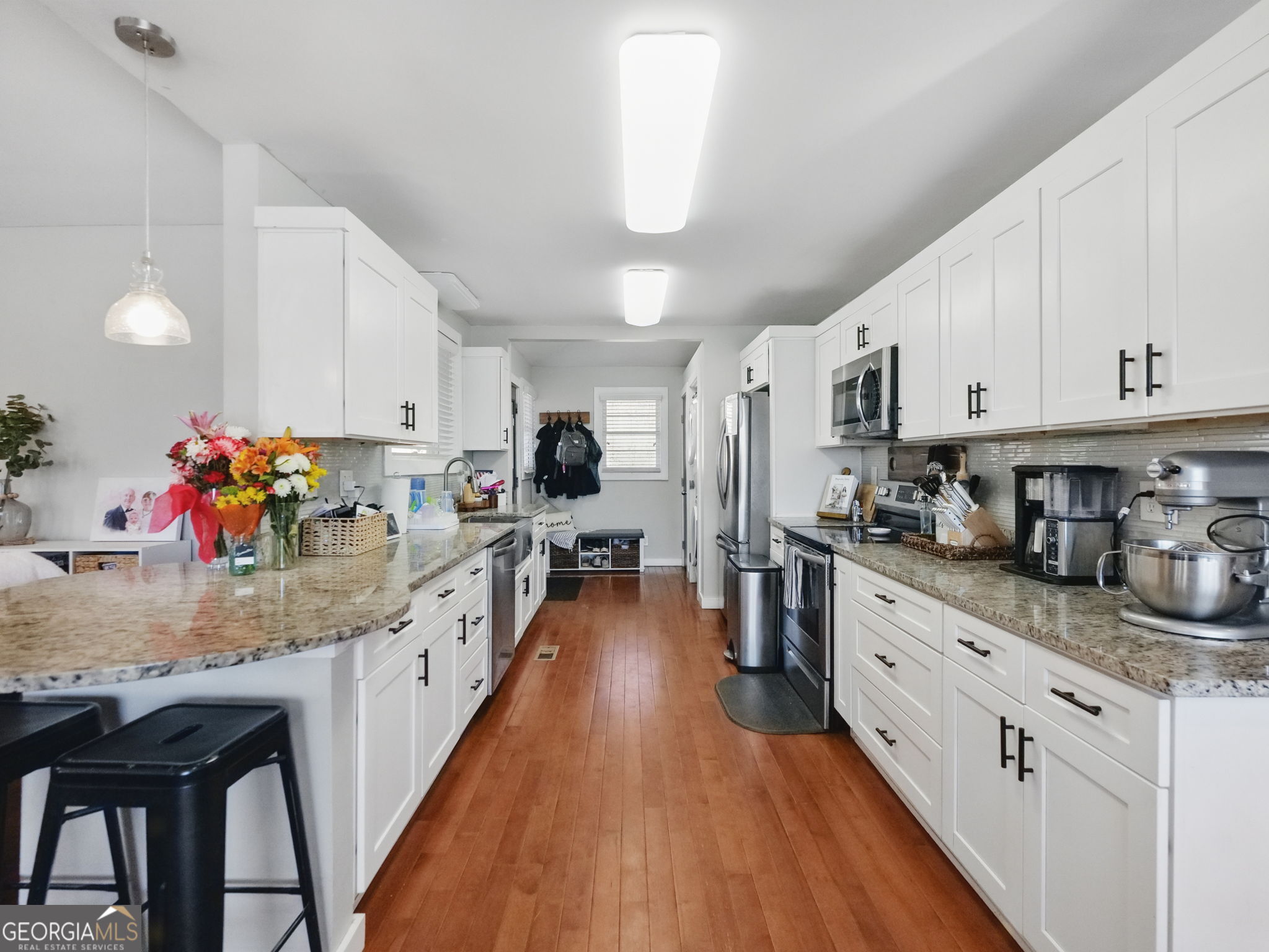 2093 Beverly Road Property Photo 19