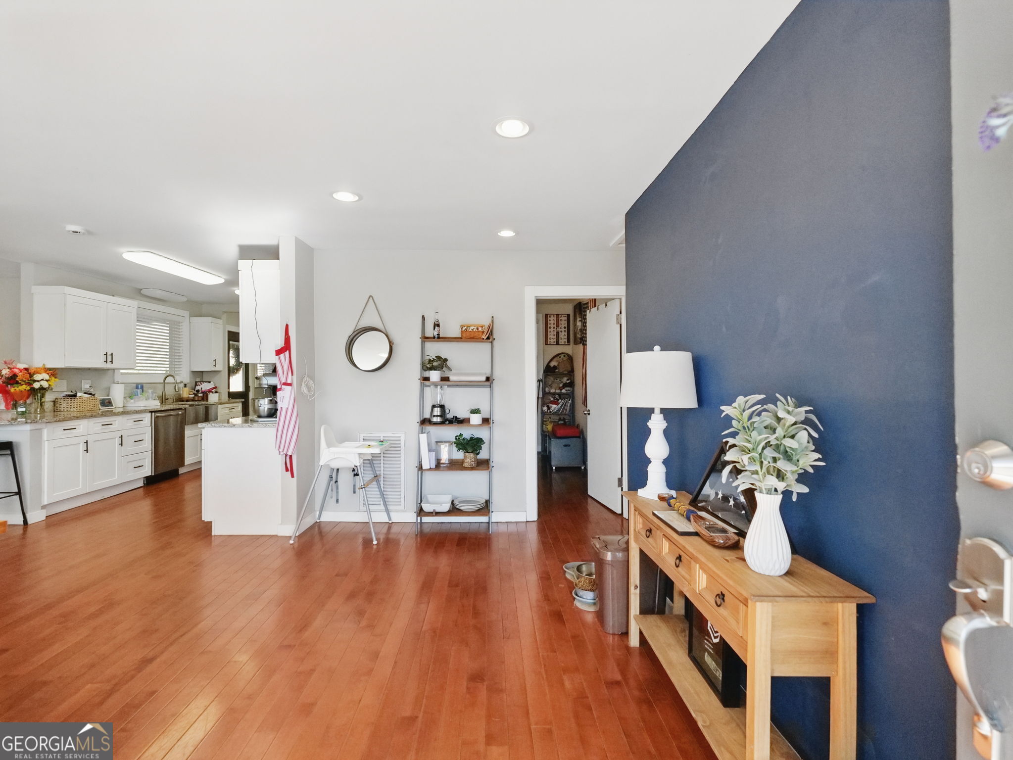 2093 Beverly Road Property Photo 21