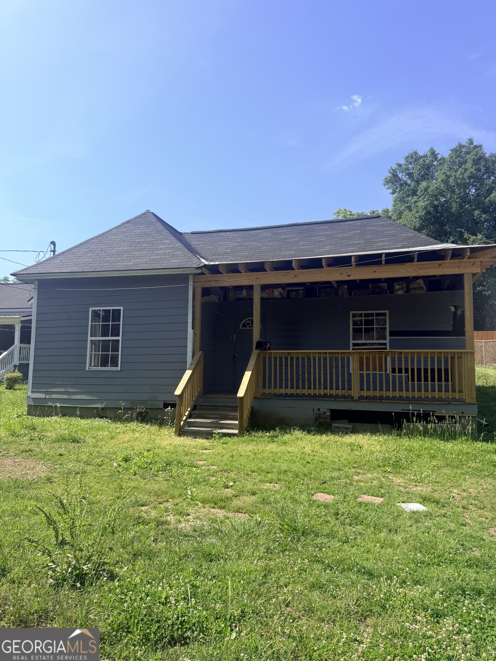 27 Reynolds Street Property Photo 1