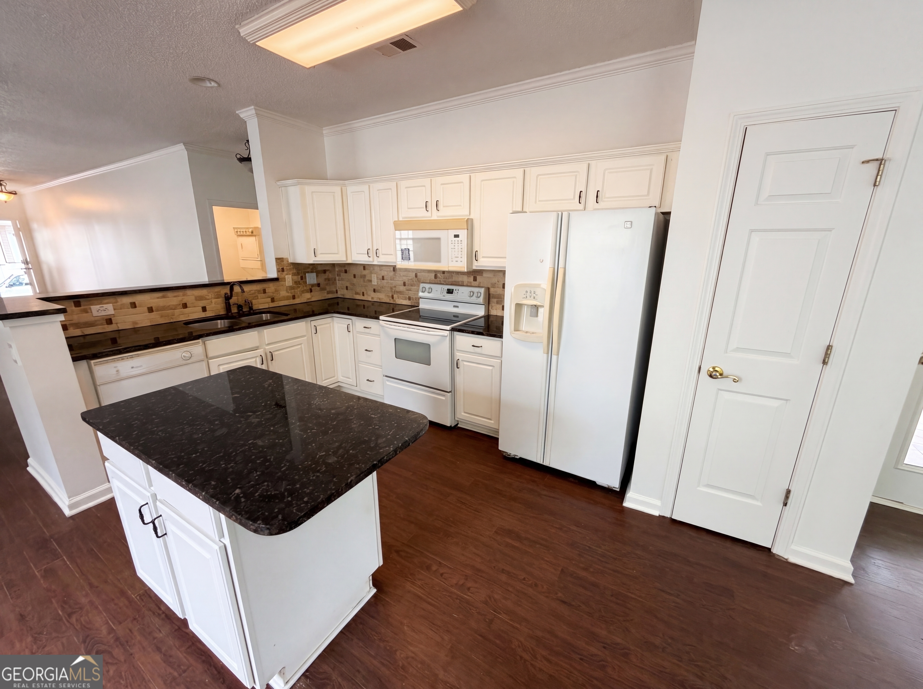 64 Garden Grove Property Photo 6