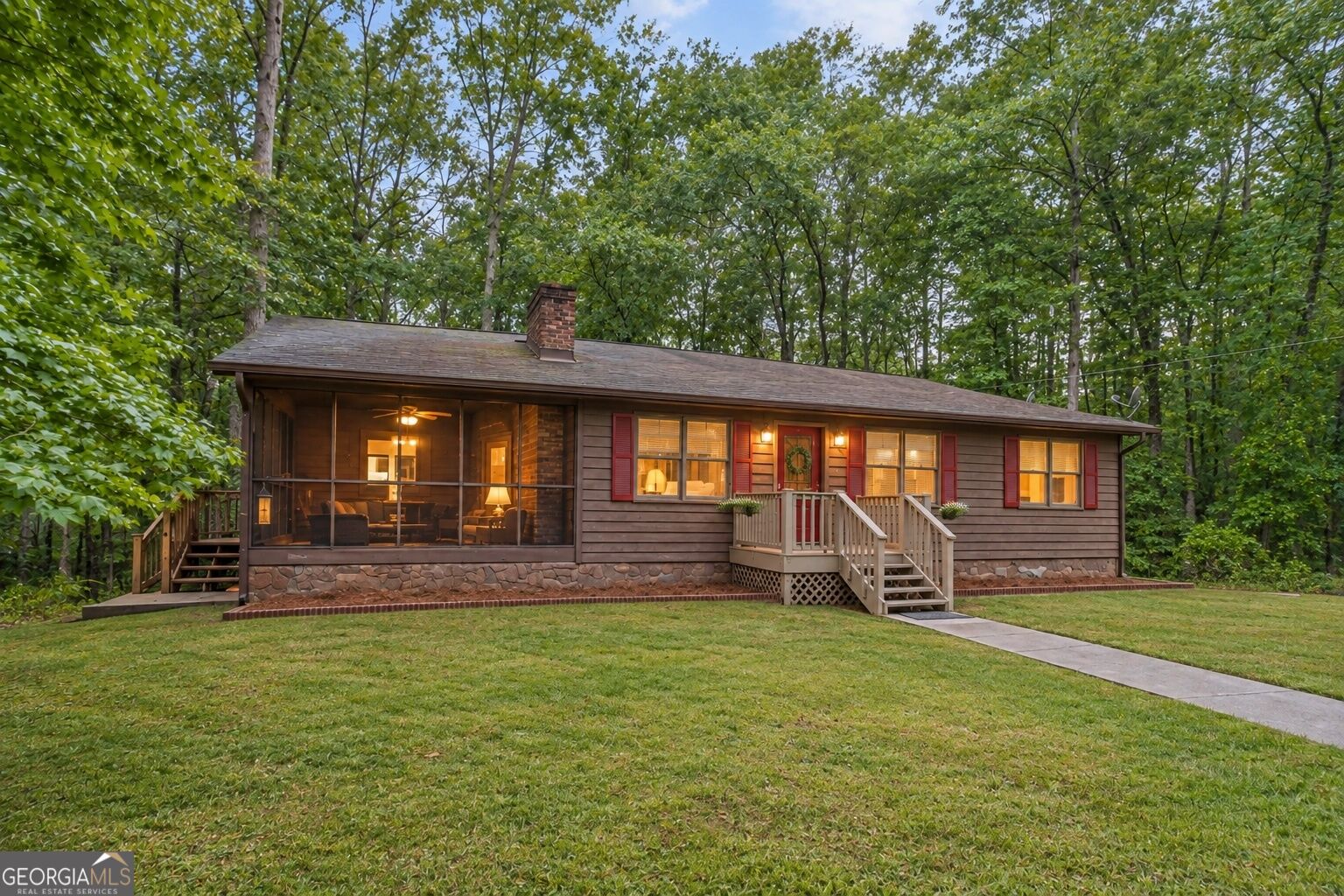 3661 Pennington Drive Se Property Photo 1