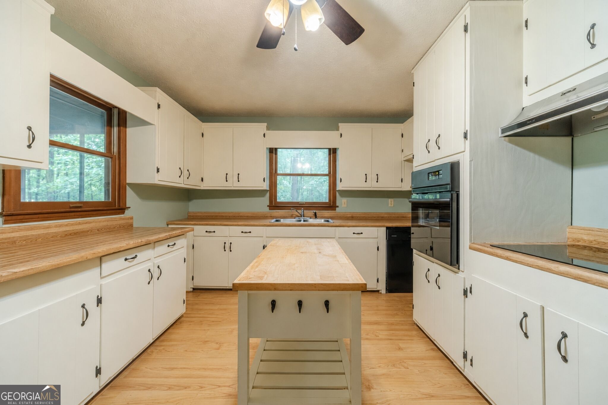 3661 Pennington Drive Se Property Photo 8