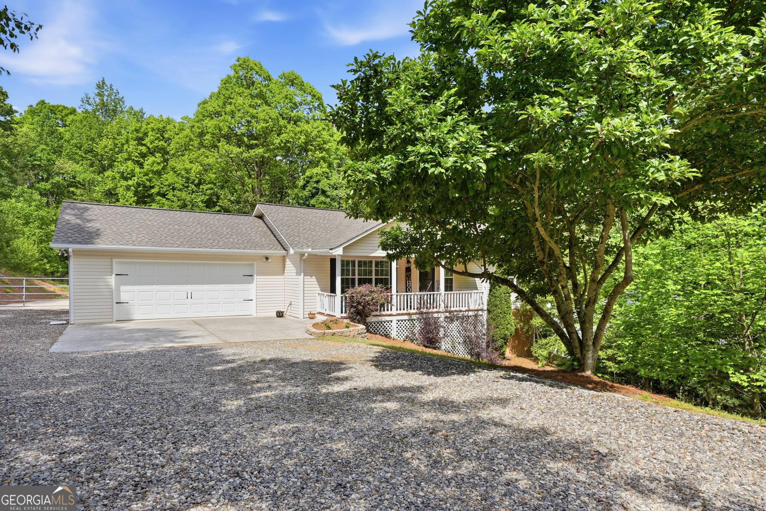 7616 Highland Oaks Drive Property Photo 1