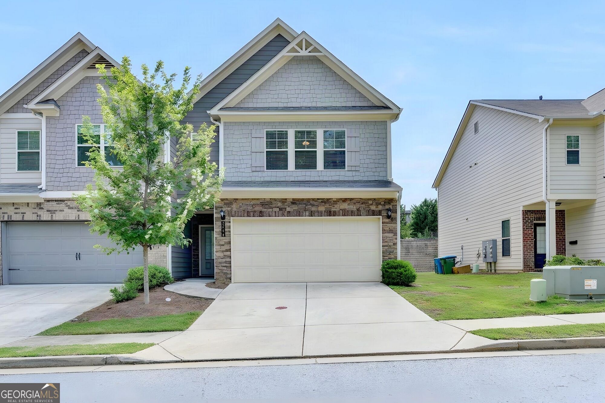 2744 Shetley Creek Drive Property Photo 1