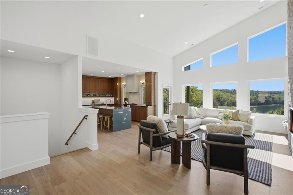 11 Falcon Drive Property Photo 10