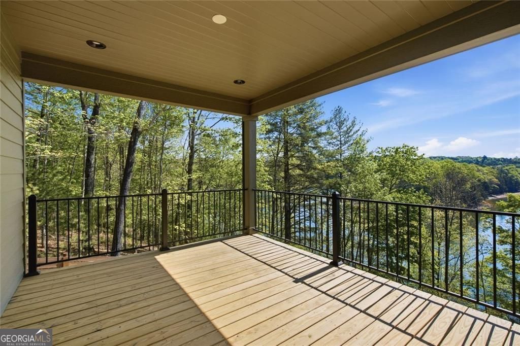 11 Falcon Drive Property Photo 26