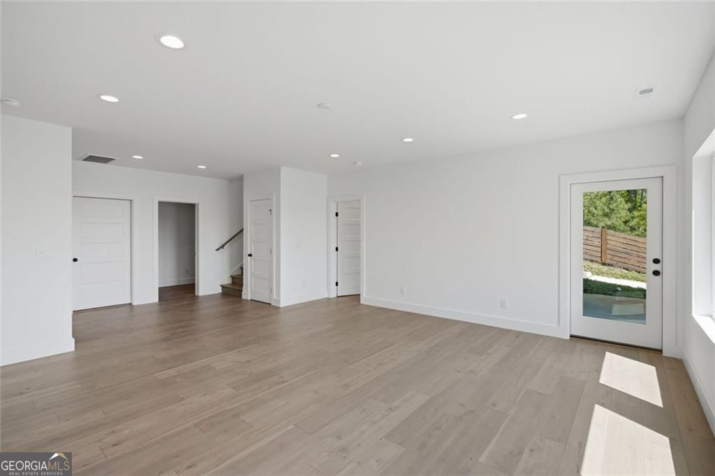 11 Falcon Drive Property Photo 36