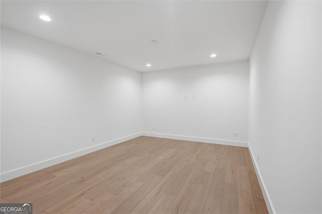 11 Falcon Drive Property Photo 42