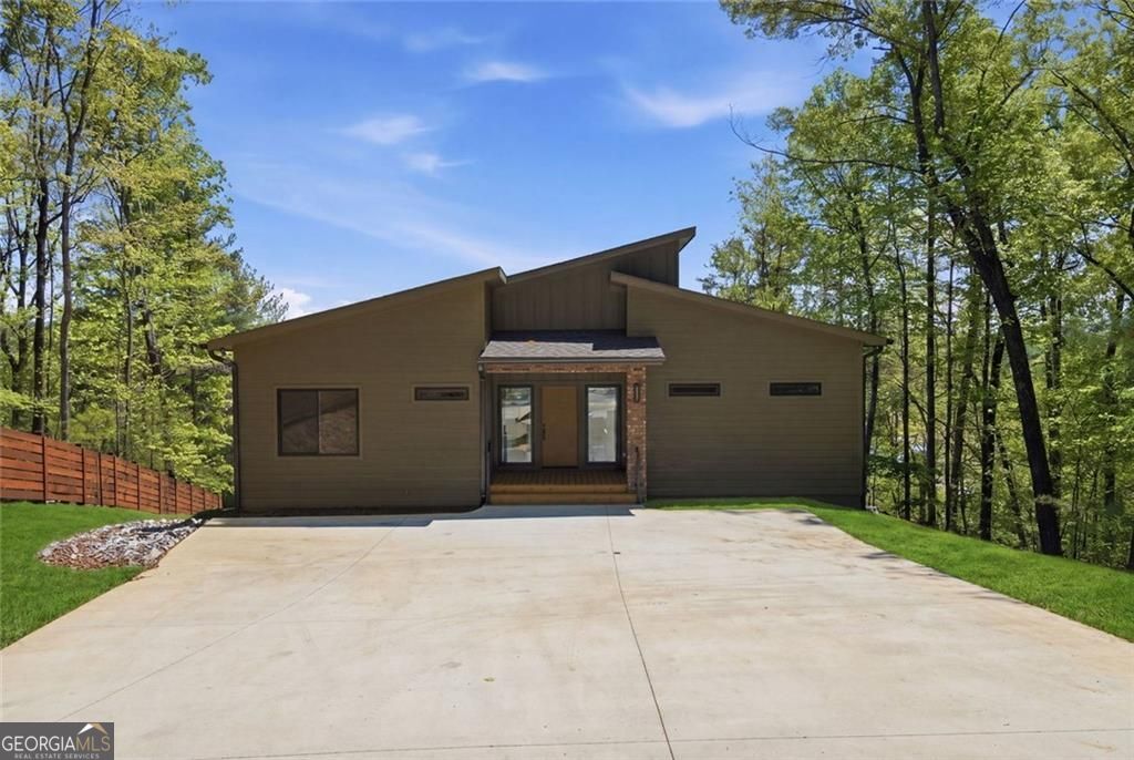 11 Falcon Drive Property Photo 46