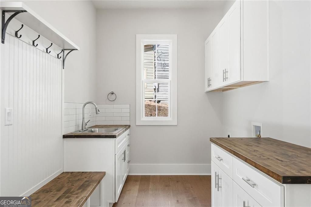 379 Old Canton Road Property Photo 28
