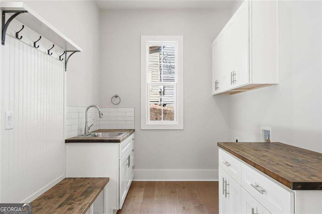 379 Old Canton Road Property Photo 28