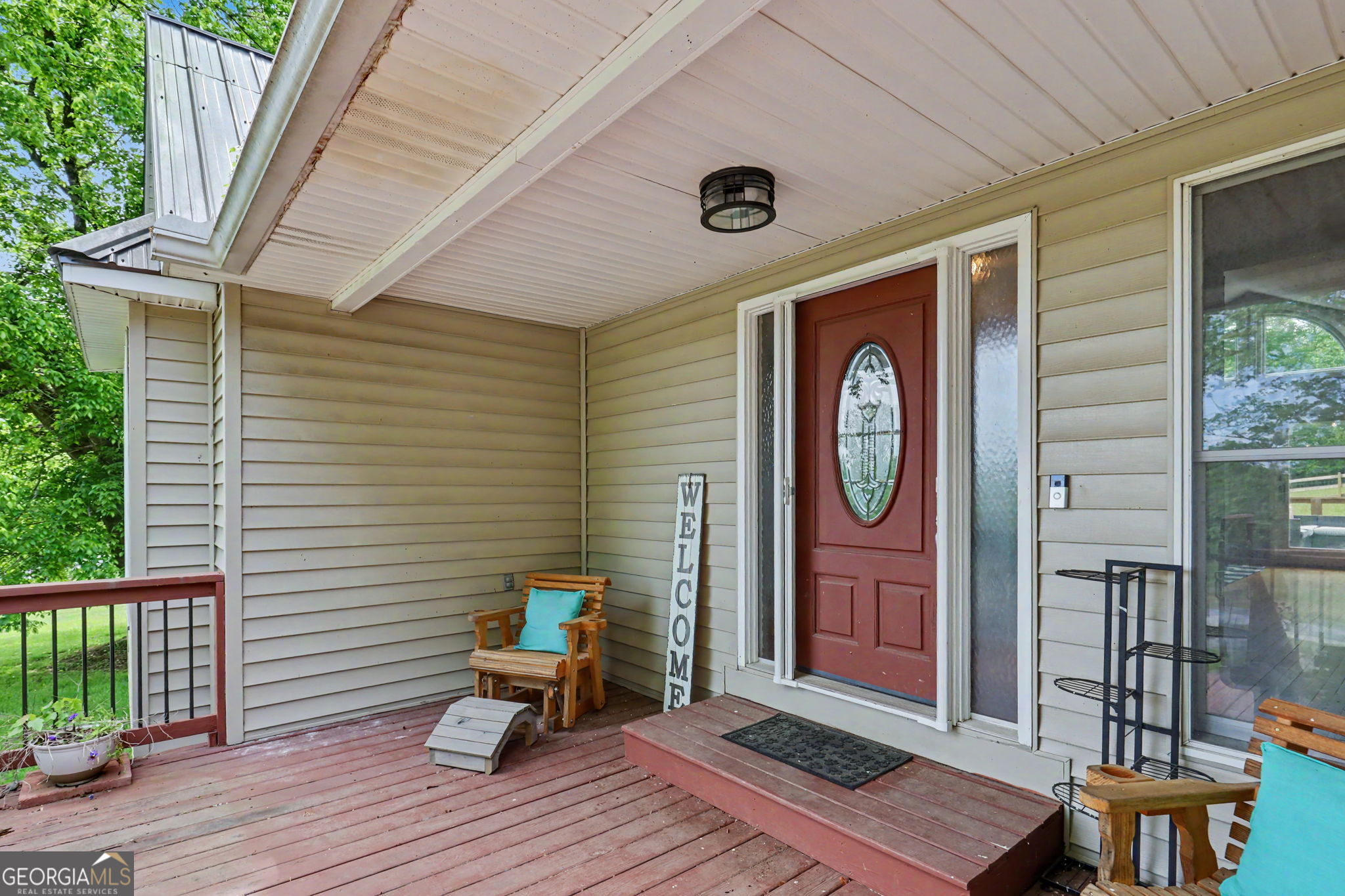 12 Chastain Road Property Photo 4