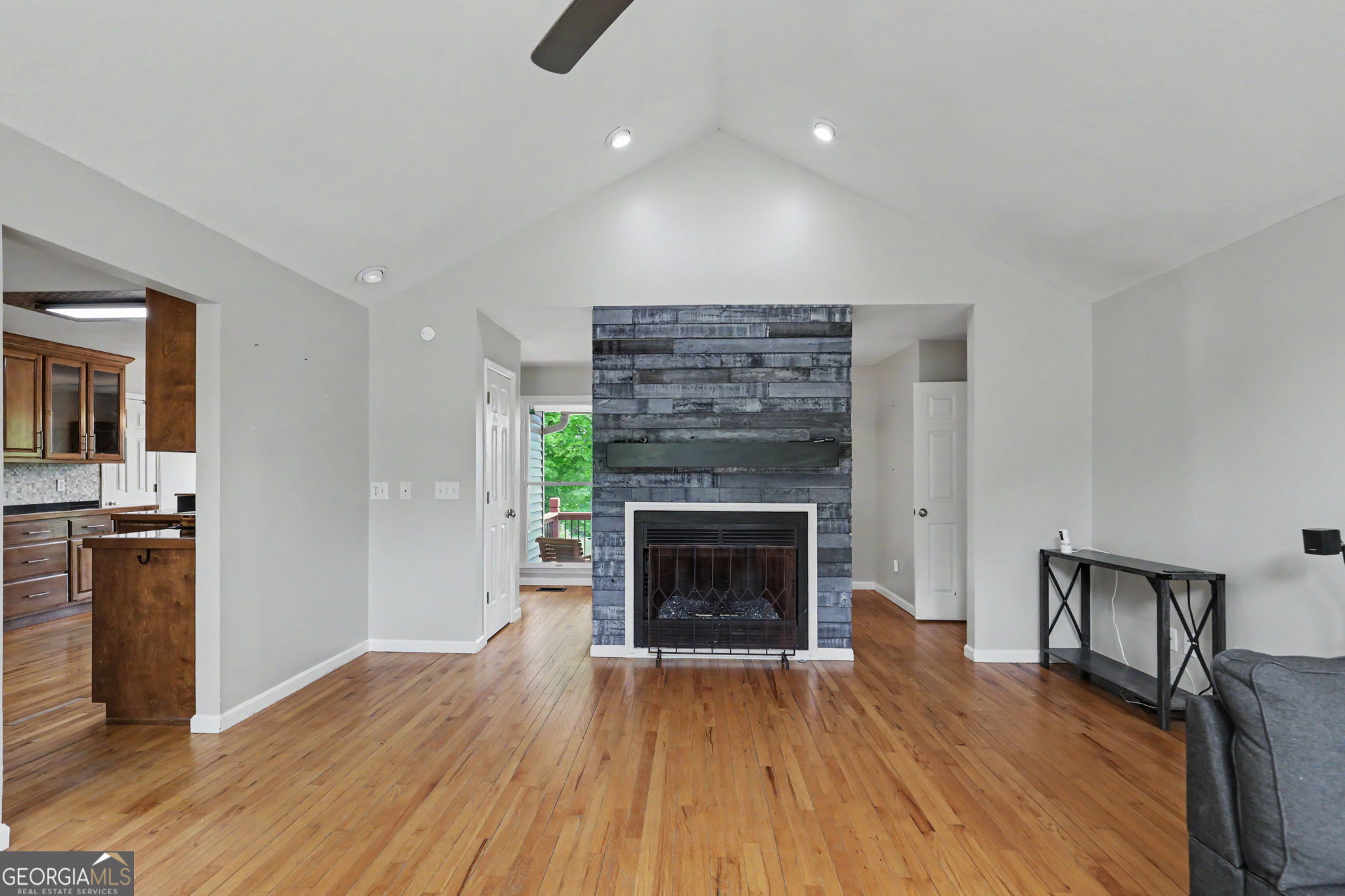 12 Chastain Road Property Photo 17