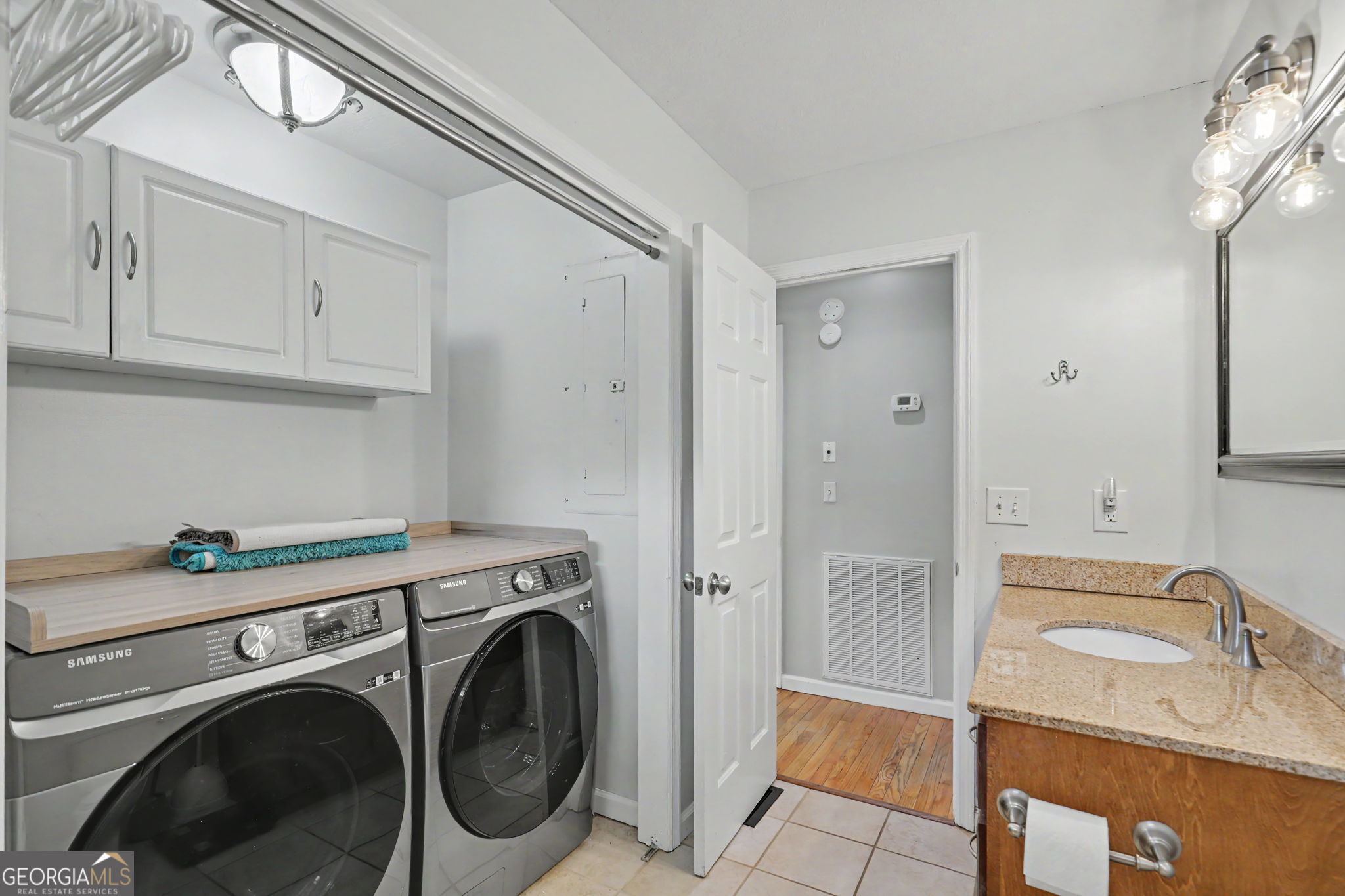 12 Chastain Road Property Photo 24