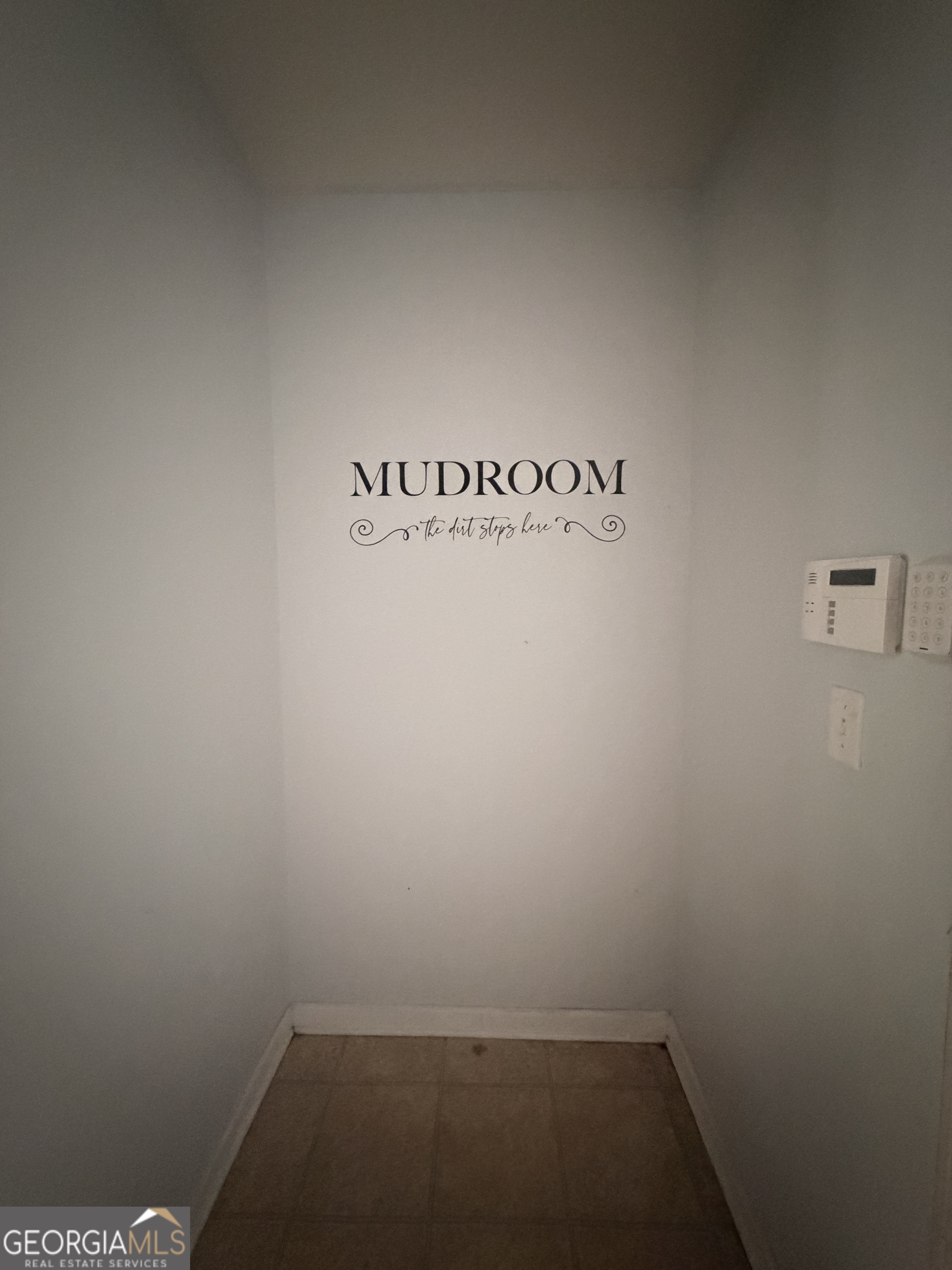 620 Superior Way Property Photo 3