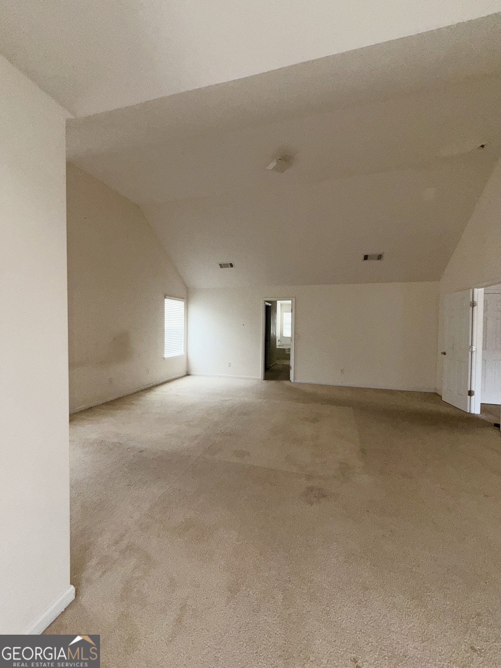 620 Superior Way Property Photo 8
