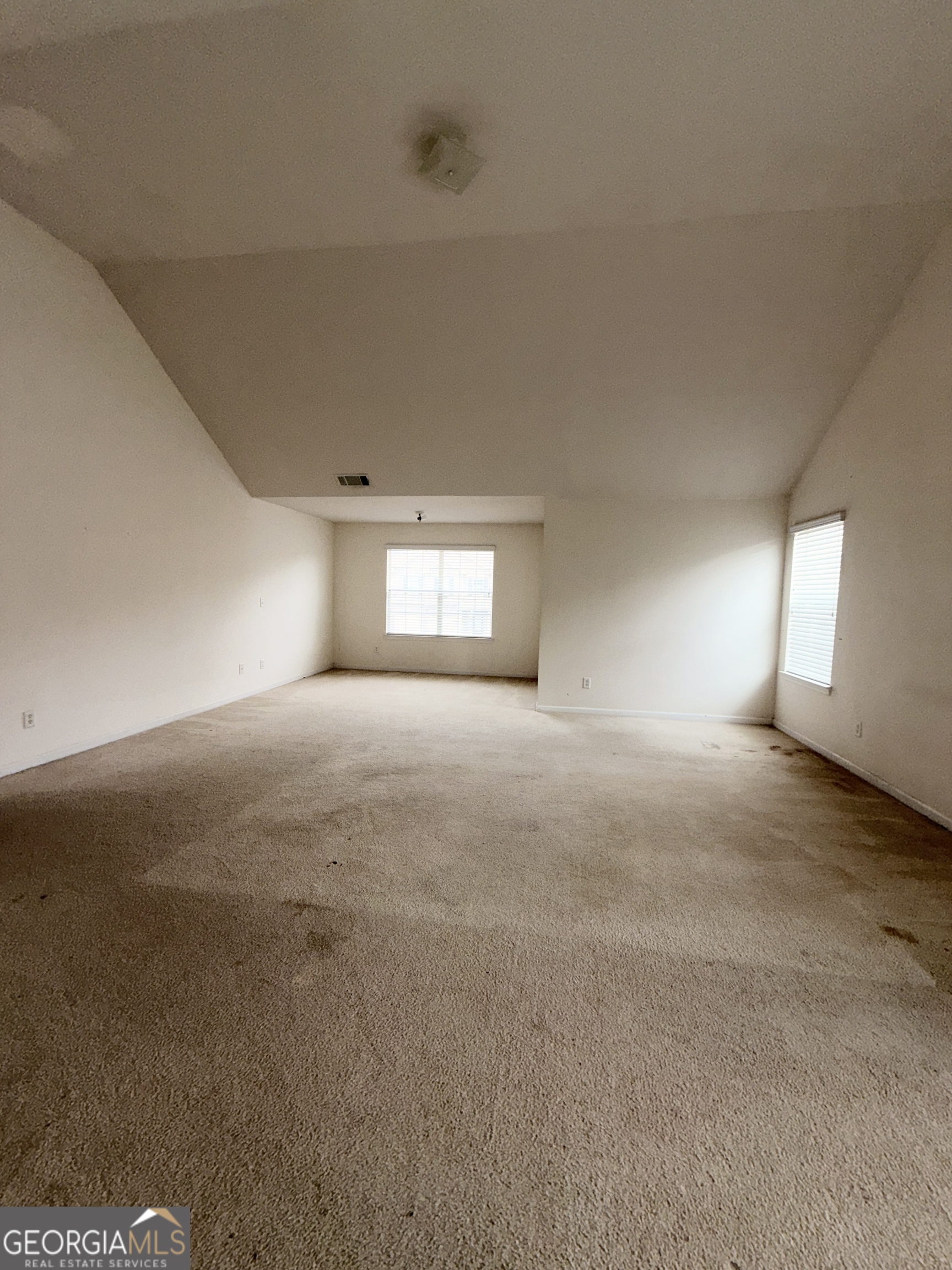 620 Superior Way Property Photo 13