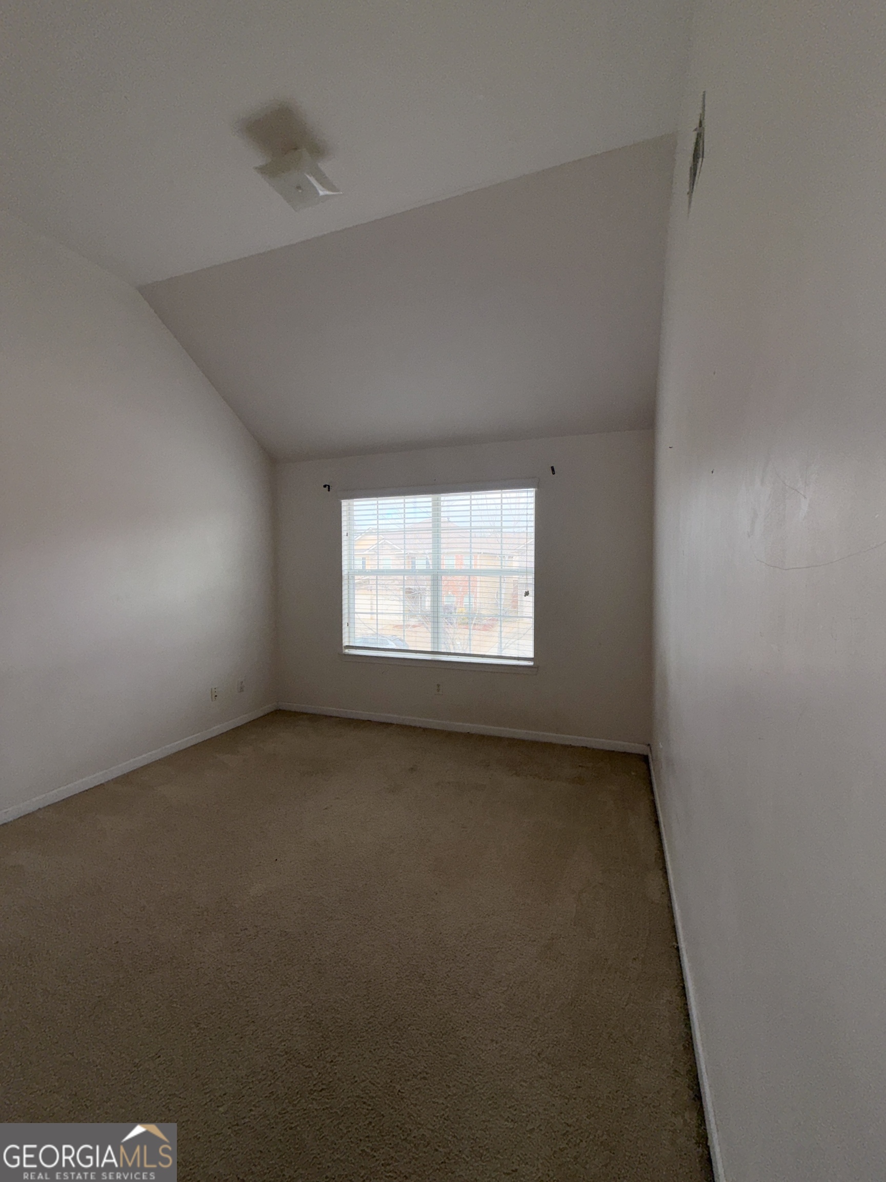 620 Superior Way Property Photo 15