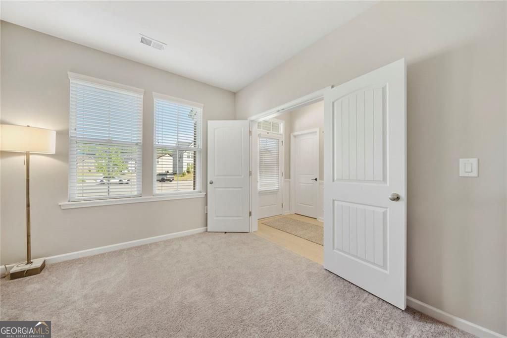 1547 Liberty Park Drive Property Photo 7