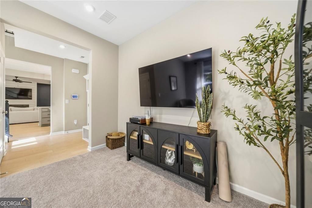 1547 Liberty Park Drive Property Photo 23