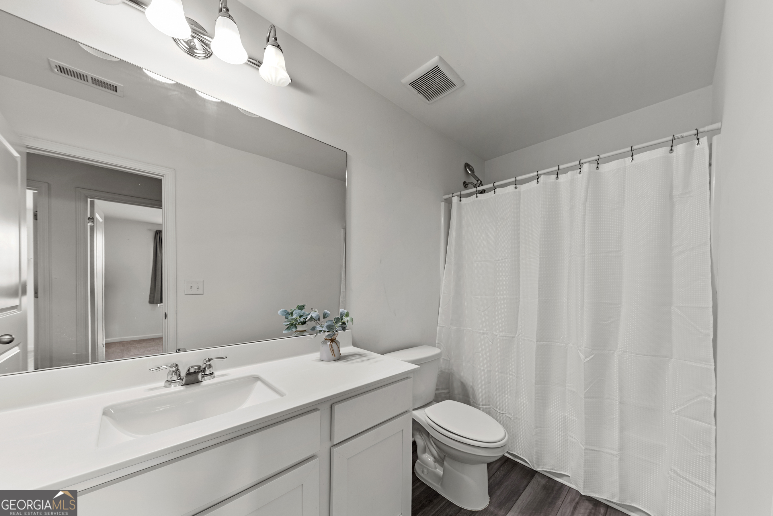 135 Ingle Drive Property Photo 18