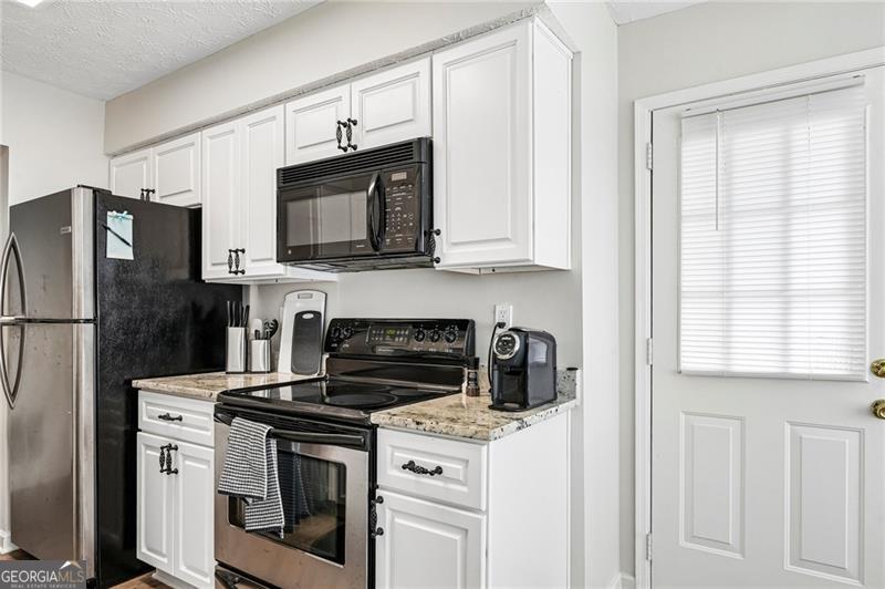 1212 Glenleaf Drive Property Photo 11