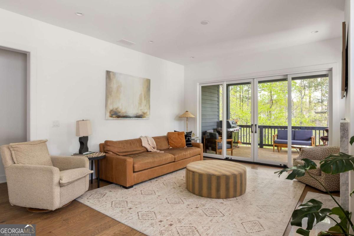 1126 Mado Loop Property Photo 12