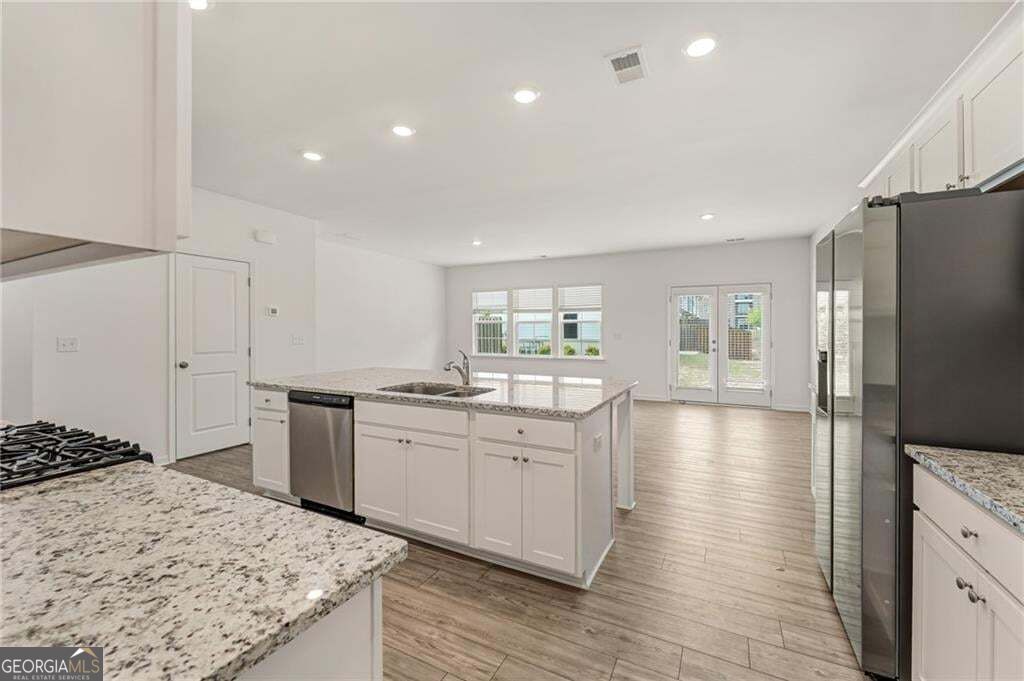 649 Isom Walk Property Photo 10